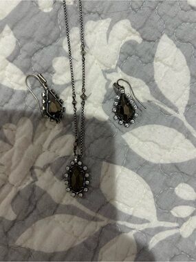 Kendra Scott Vintage-Style Black Crystal Pendant Necklace and Earrings Set
